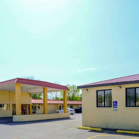 Econo Lodge Inn & Suites Carbondale Exteriör bild